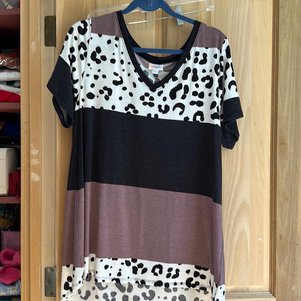 XL LuLaRoe shirt
